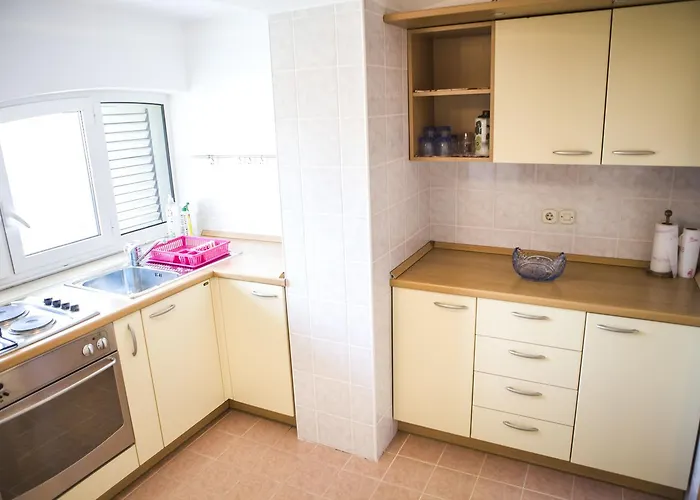 Apartment Dove With Sea View And Free Parking
