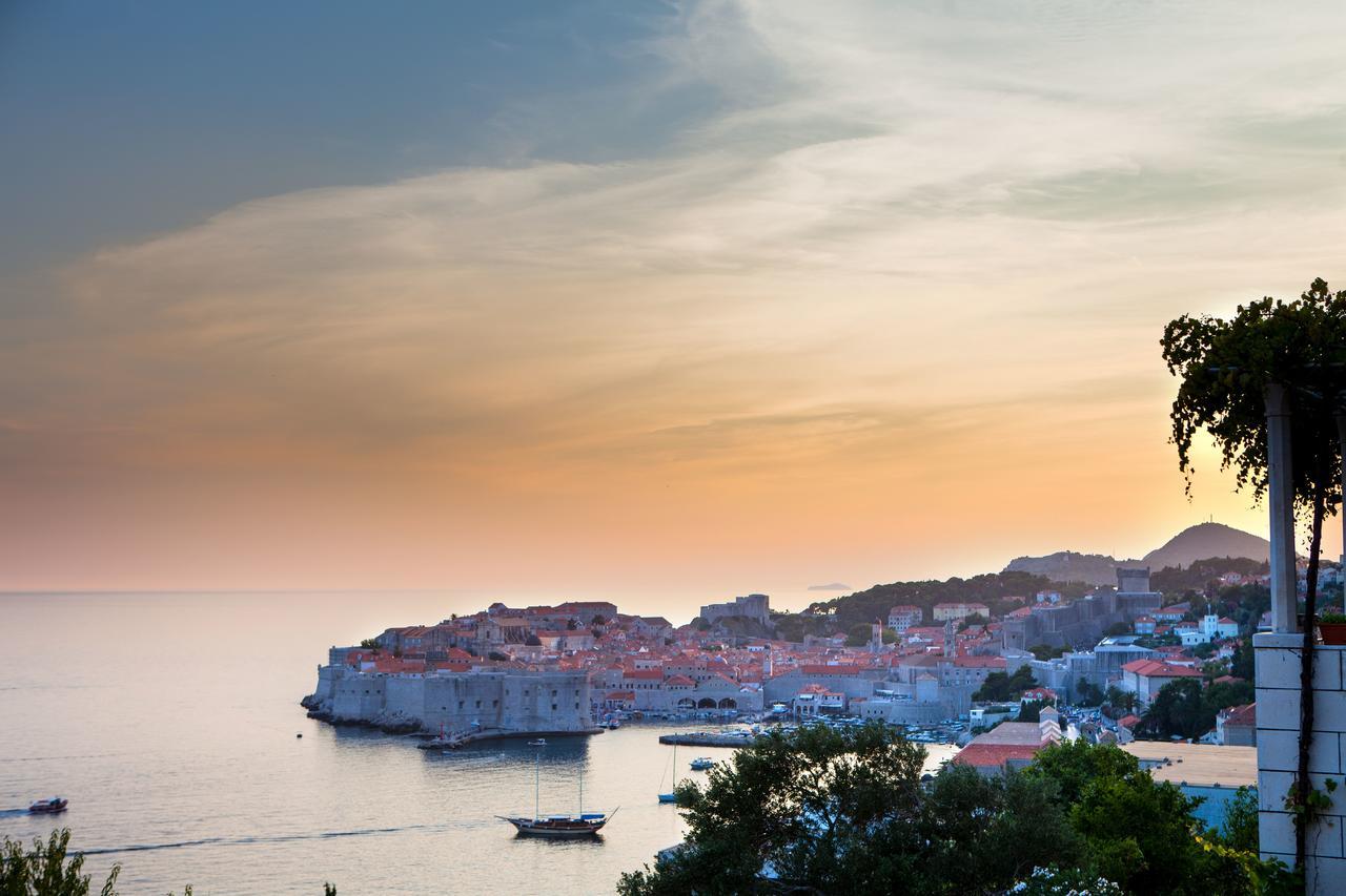 Apartma Dove With Sea View And Free Parking Dubrovnik
