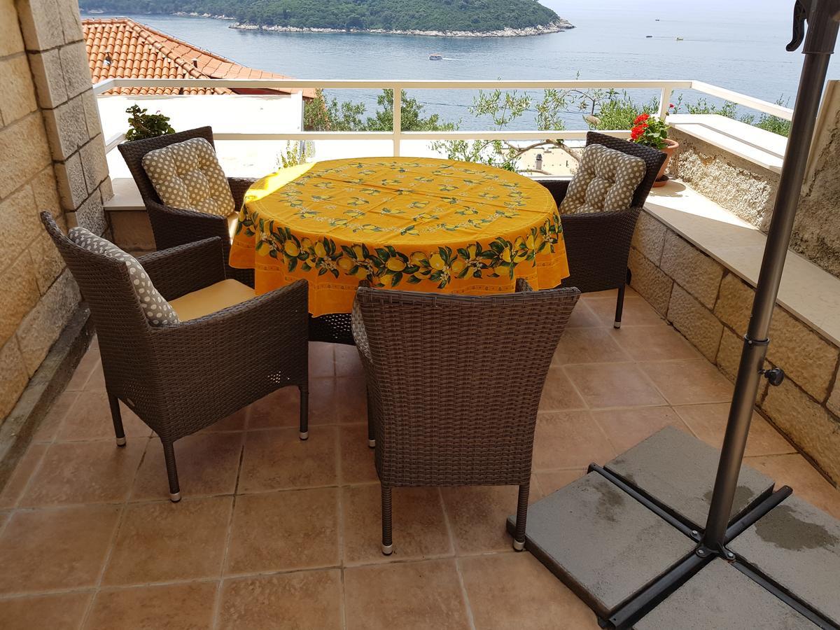 Apartma Dove With Sea View And Free Parking
