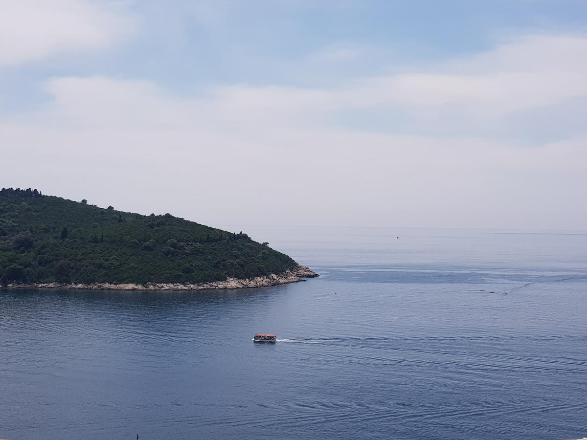 Dove With Sea View And Free Parking * Dubrovník