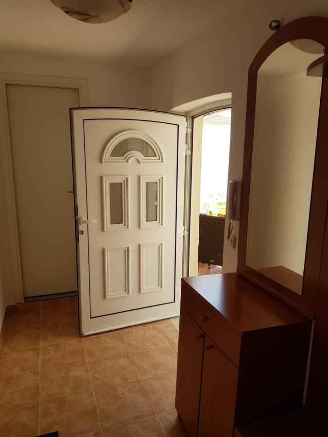 Apartma Dove With Sea View And Free Parking